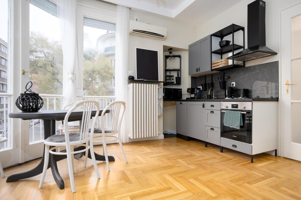 Golden Hour Apartment Budapest Exterior foto